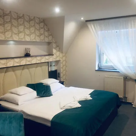 Tulipan Panzio فندق مبيت وإفطار