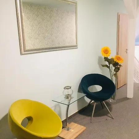 فندق مبيت وإفطار Tulipan Panzio 3*