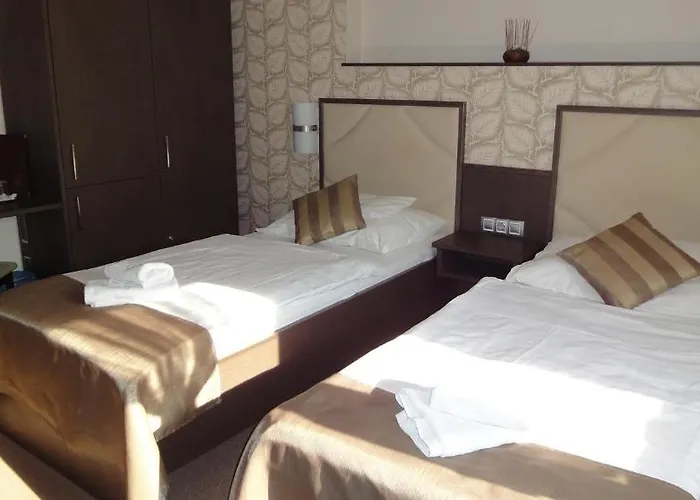 Tulipan Panzio 3* Komárom