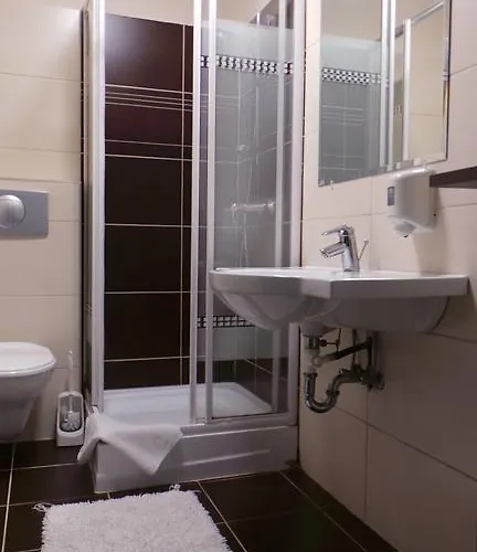 Tulipan Panzio Nocleg ze śniadaniem Komárom