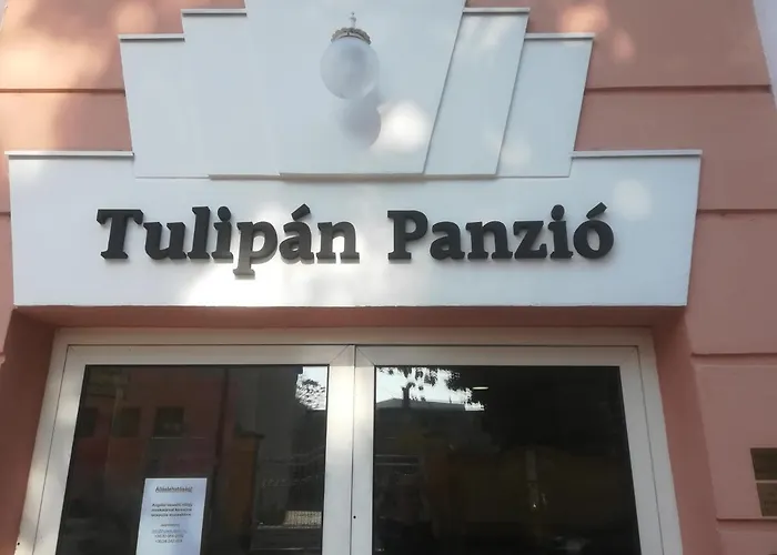 Tulipan Panzio Bed & Breakfast
