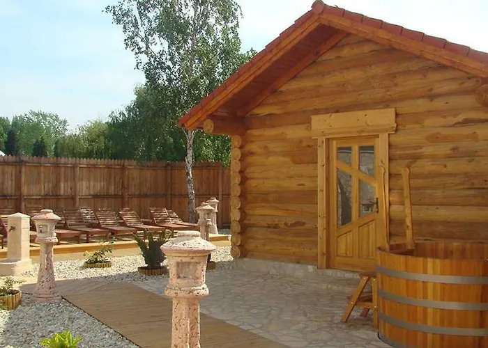 Bed & Breakfast Tulipan Panzio Komarom